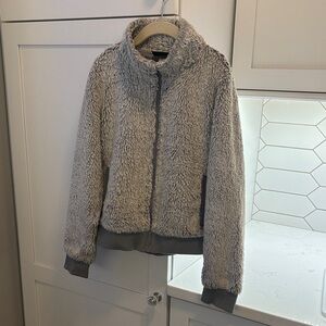 Patagonia fluffy grey girls Jacket